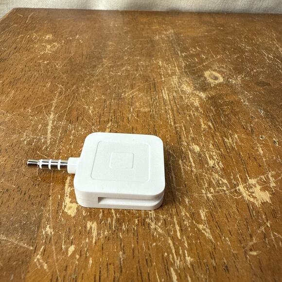 Square Credit Debit Card Reader 3.5mm Headphone Aux Jack White iPhone Android - Picture 3 of 6